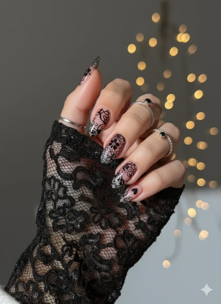Black-Lace-Design.webp
