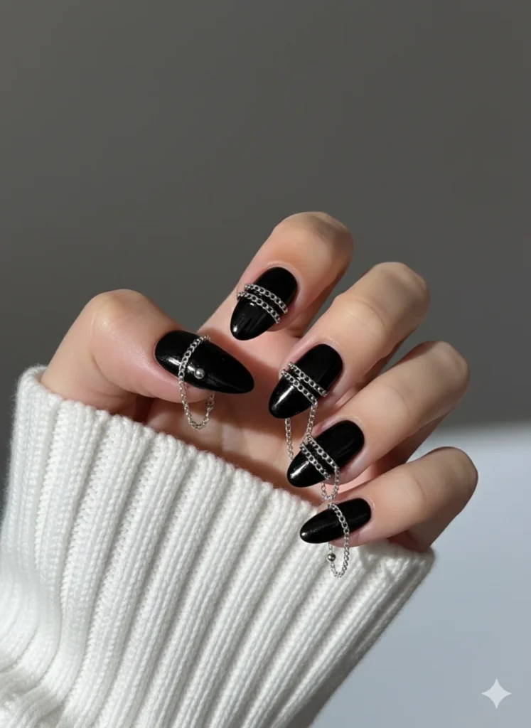 Black-Nails-with-Silver-Chains.webp
